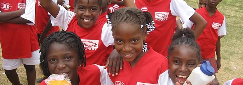 Sports Volunteer Coach Children in Developing Countries with Projects Abroad Students on the soccer coaching project overseas with Projects Abroad